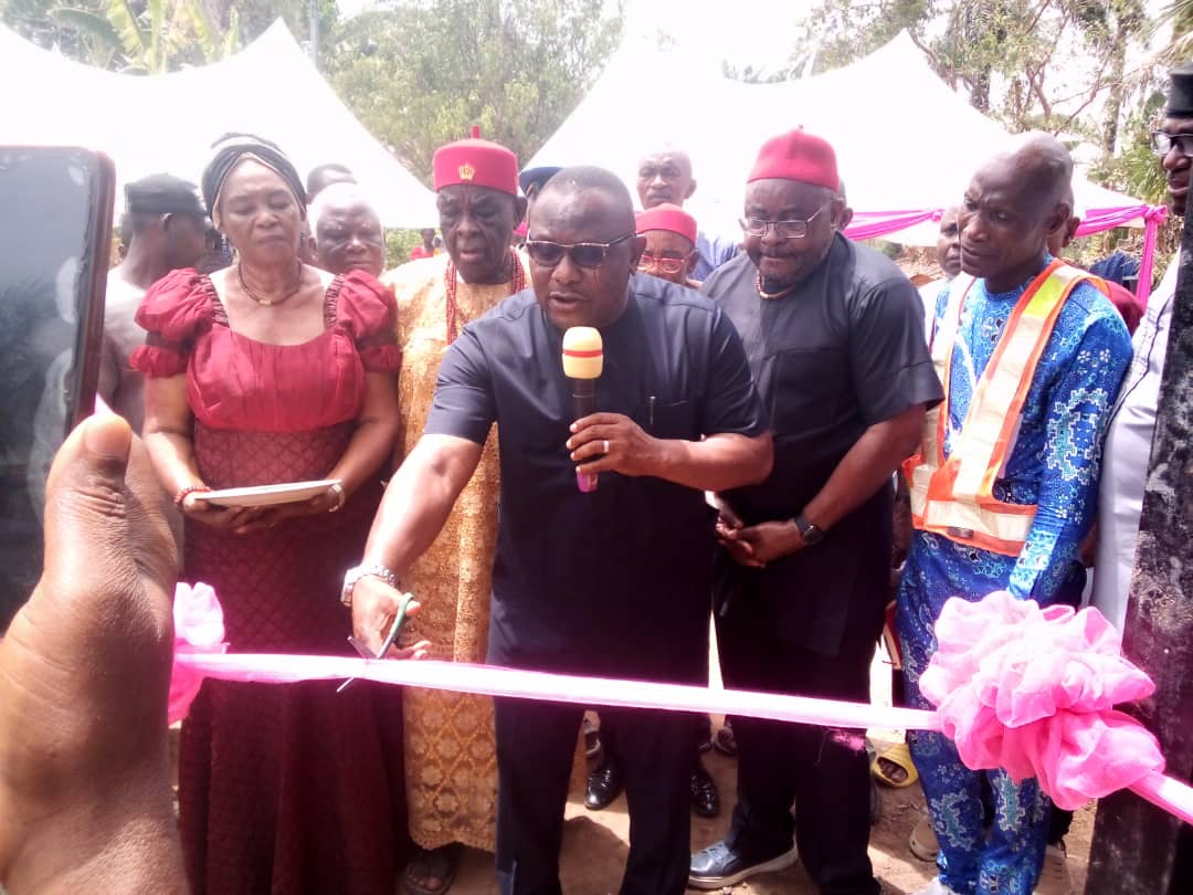 Enugu govt inaugurates 3 boreholes built by US-based philanthropist in  Enugu community - Ikenga Online