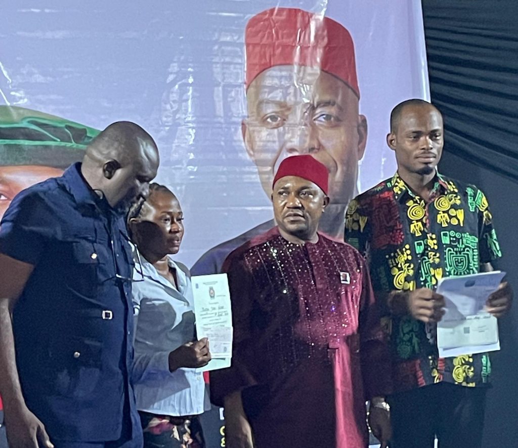 Otti empowers 150 Abia Poly outstanding graduates with N1m each