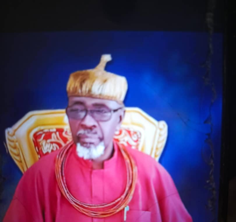 Abia monarch lauds Otti for clearing leave allowance backlog, rolling out electric buses